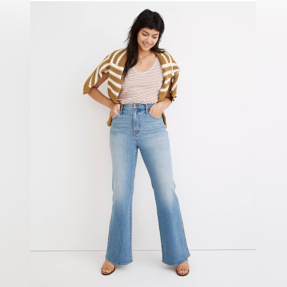 High rise flares in Caine wash. Perfection!